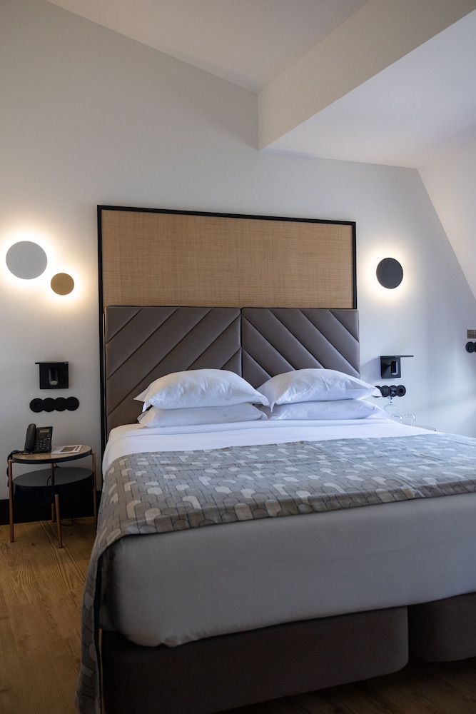 Double Room Aliados View - Photo 3
