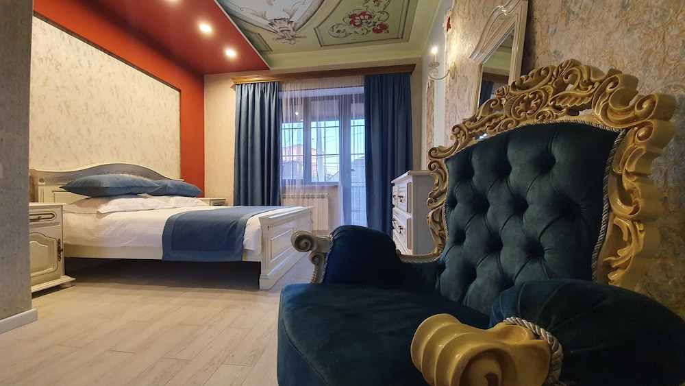 Deluxe Double Room, Balcony, City View photo 2