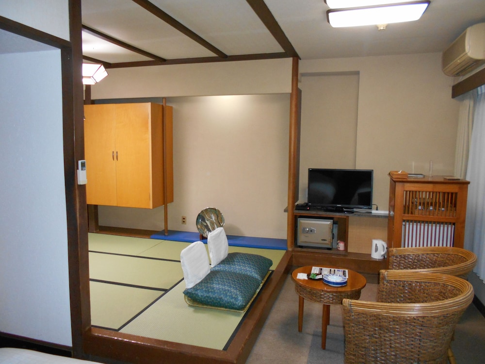 Japanese Western Style Room photo 3