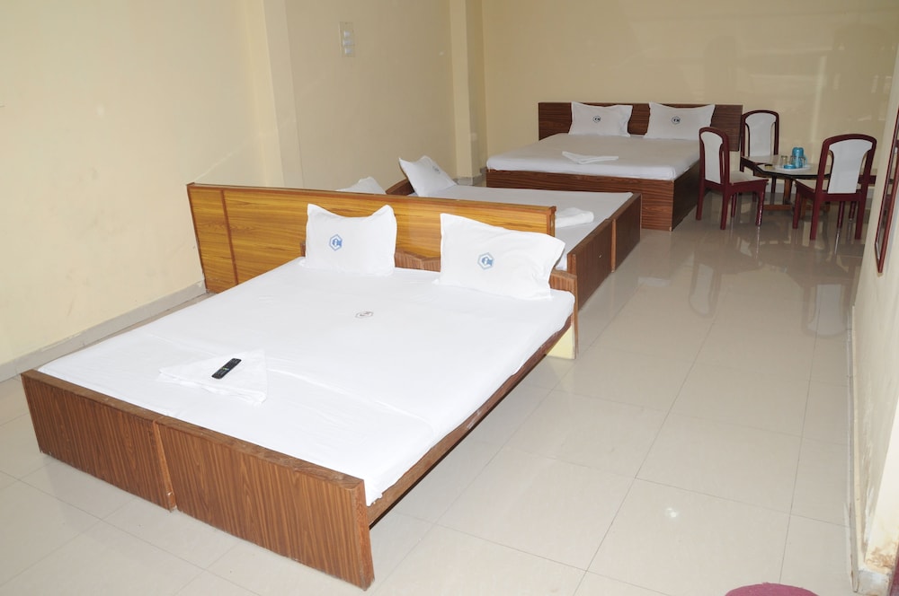 Six Bed Room Non AC photo 2