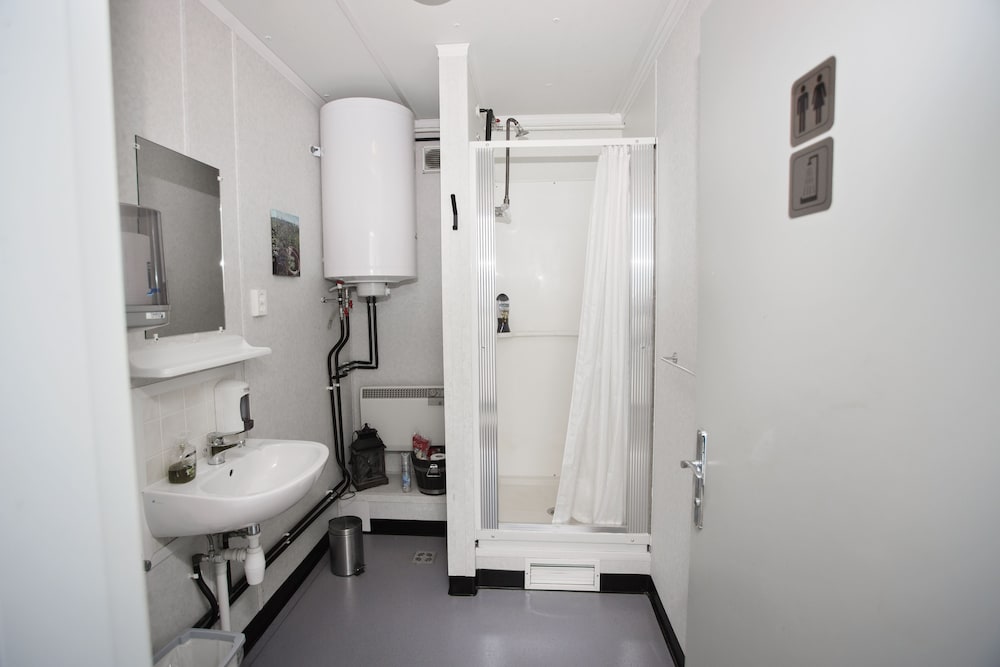 Single Room, Shared Bathroom, Mountain View photo 3