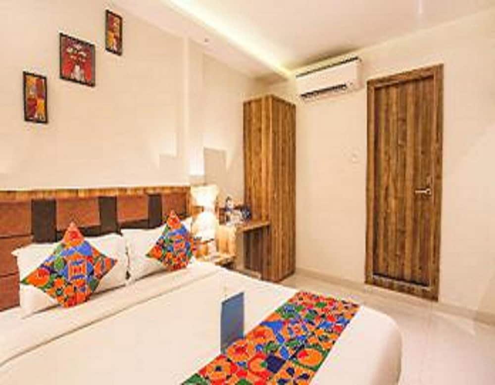 Deluxe Room - Photo 1