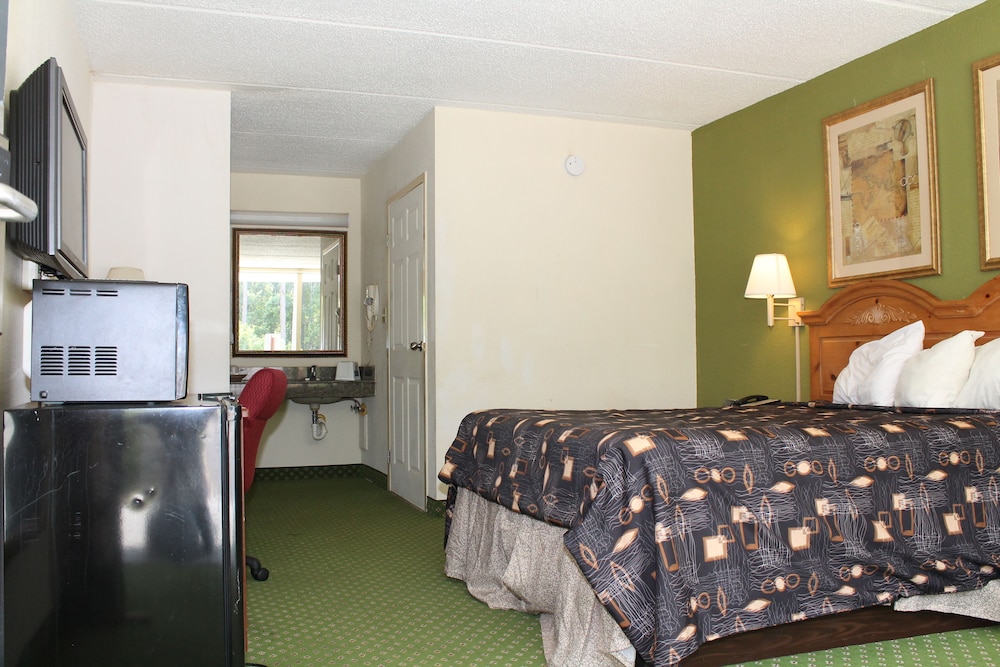 Standard Room, 1 Queen Bed, Accessible, Non Smoking photo 1