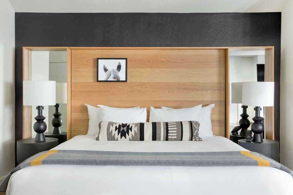 Rambler | Standard King at Gravity Haus Jackson Hole in Teton Village