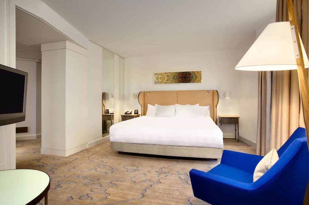 Junior Suite, 1 King Bed