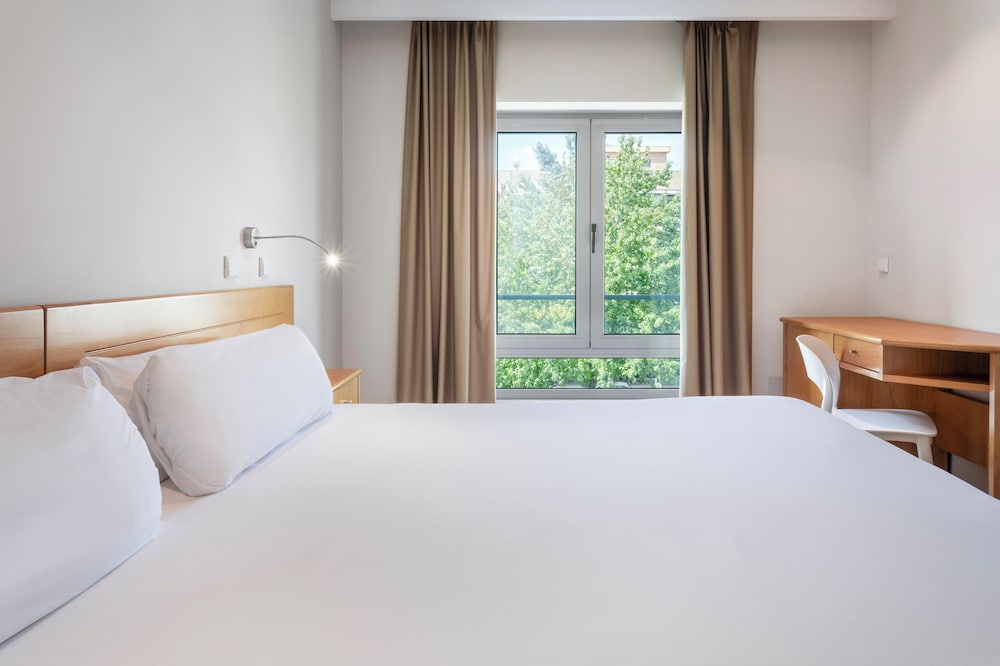 Standard Double Room - Photo 1