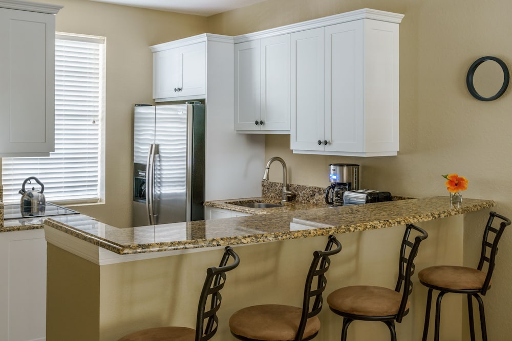 Deluxe Suite, 2 Bedrooms, Kitchen - Photo 1
