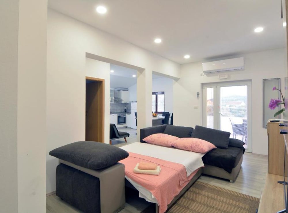 Apartment (Two Bedroom Apartment With Terrace (A)