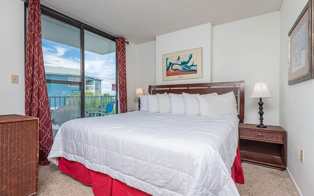 Condo, 1 Bedroom