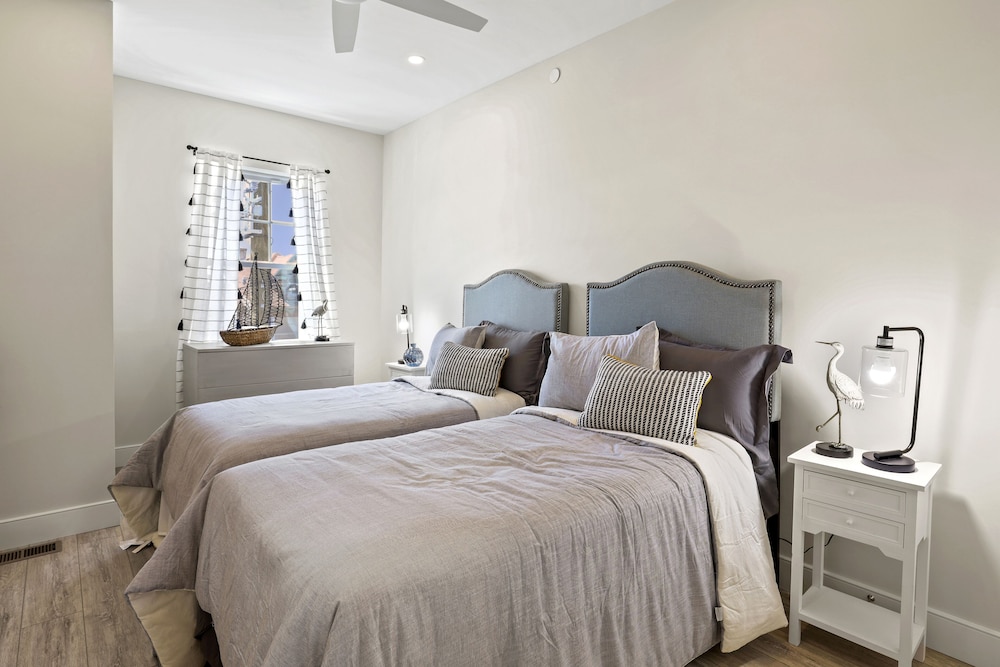 Premier Townhome, Multiple Beds, Non Smoking (Premier Hownhome) photo 1