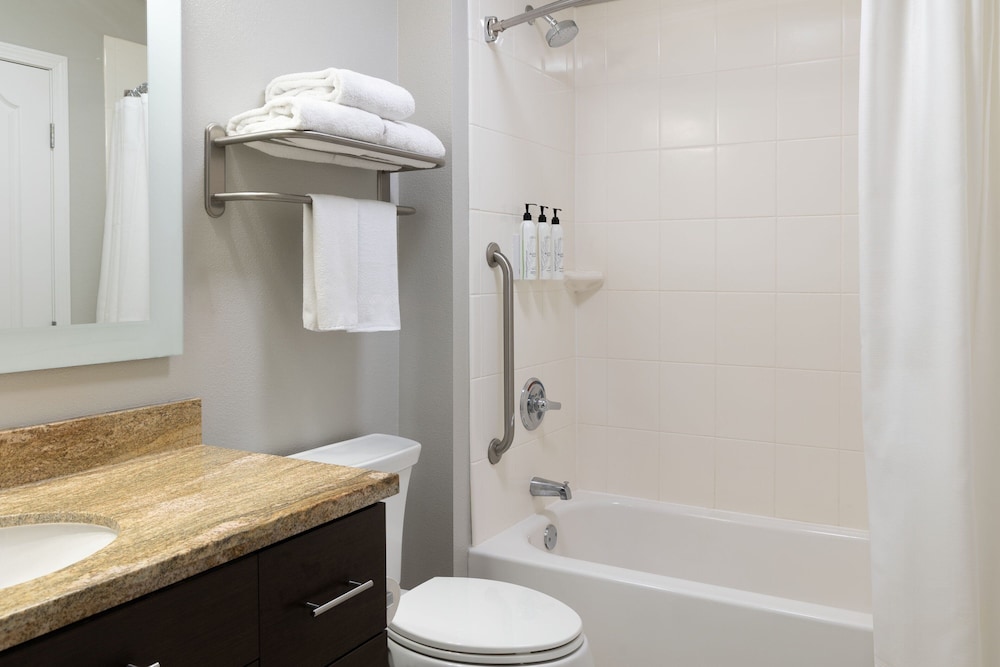 Studio Suite, 2 Queen Beds - Photo 6