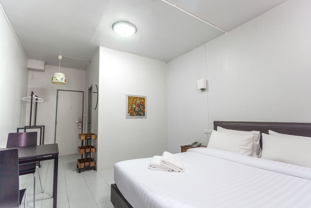 Standard Double Room - Photo 3