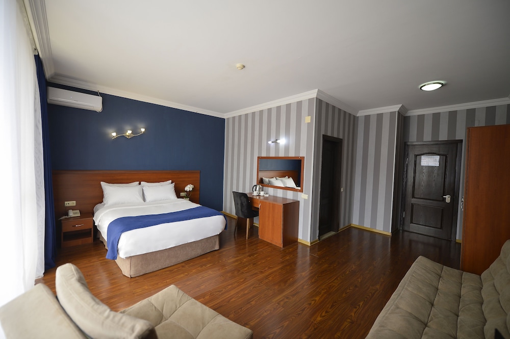 Deluxe Double Room photo 2