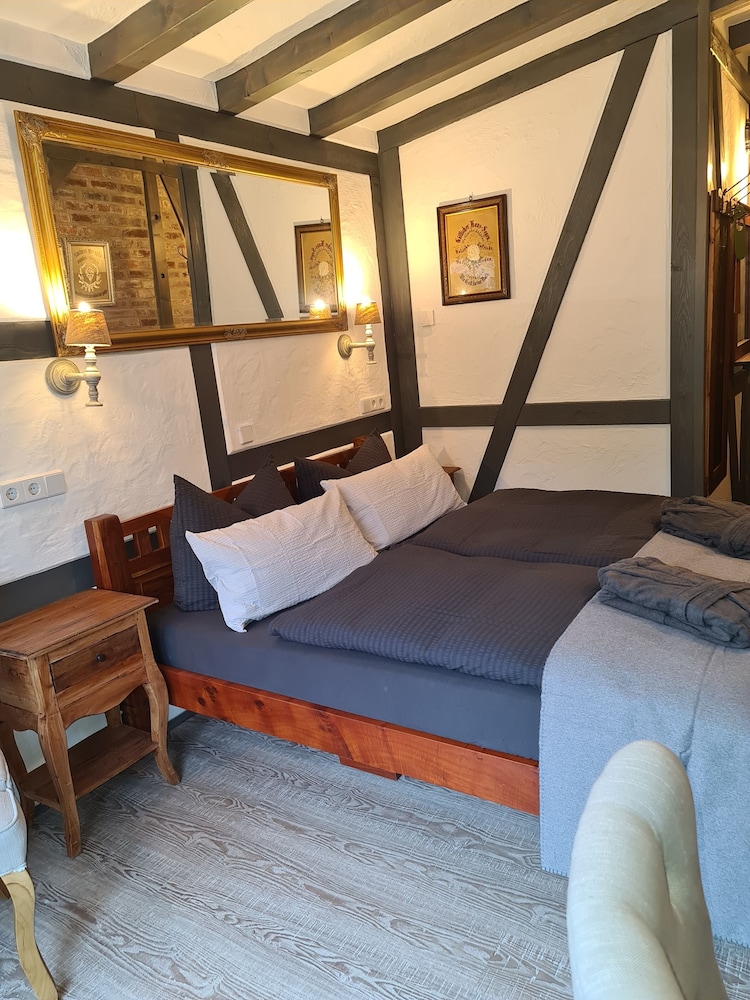 Romantic Double Room, Balcony, Garden View photo 2