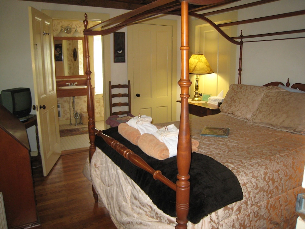 Marie Room photo 3