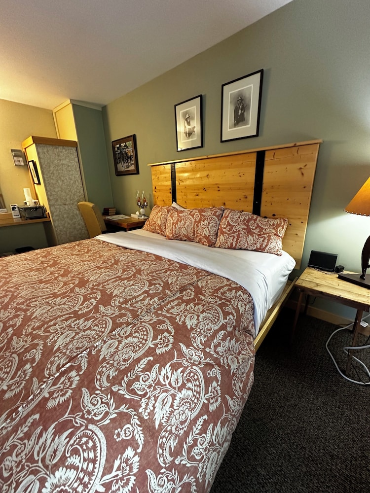 Deluxe Room, Multiple Beds, Non Smoking