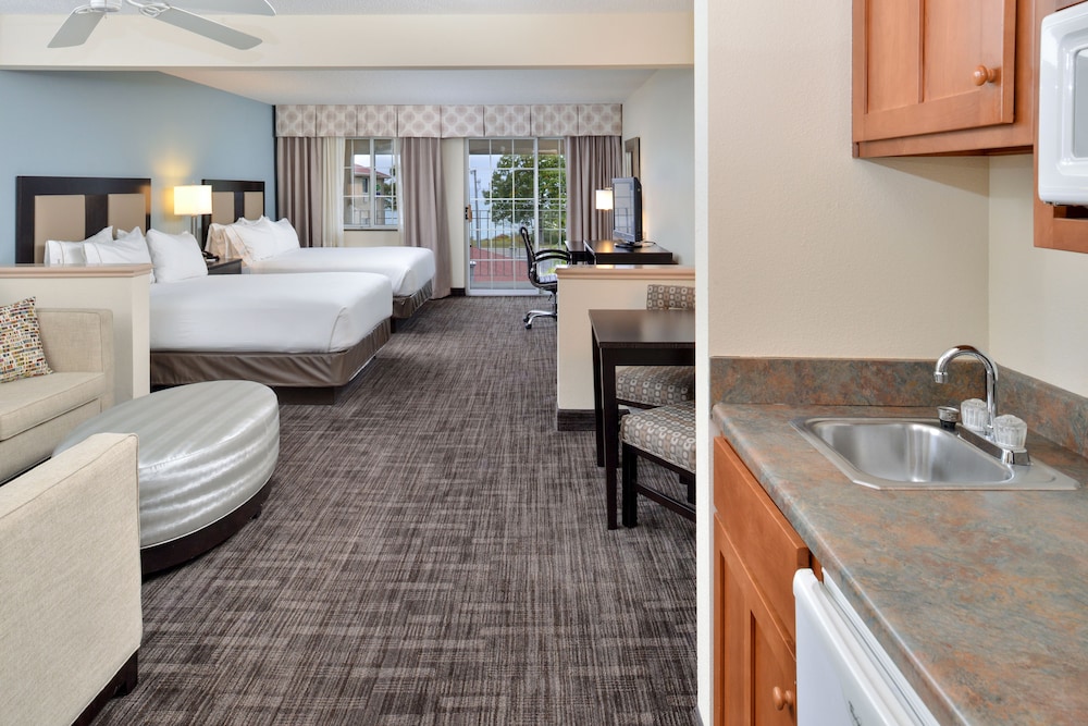 Suite, 1 King Bed, Jetted Tub, Courtyard View - Photo 5