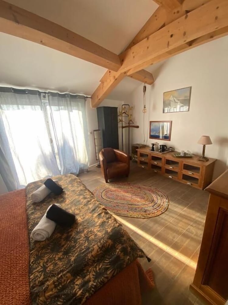 Deluxe Double Room, Balcony, City View photo 1