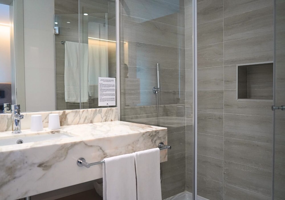 Junior Suite - Photo 8
