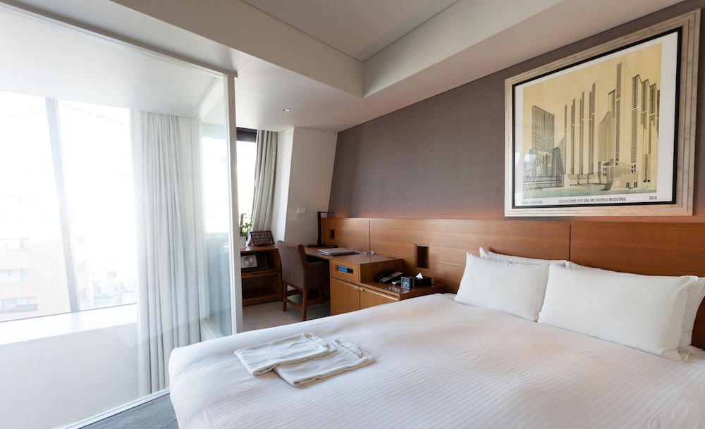 Suite (.) photo 2