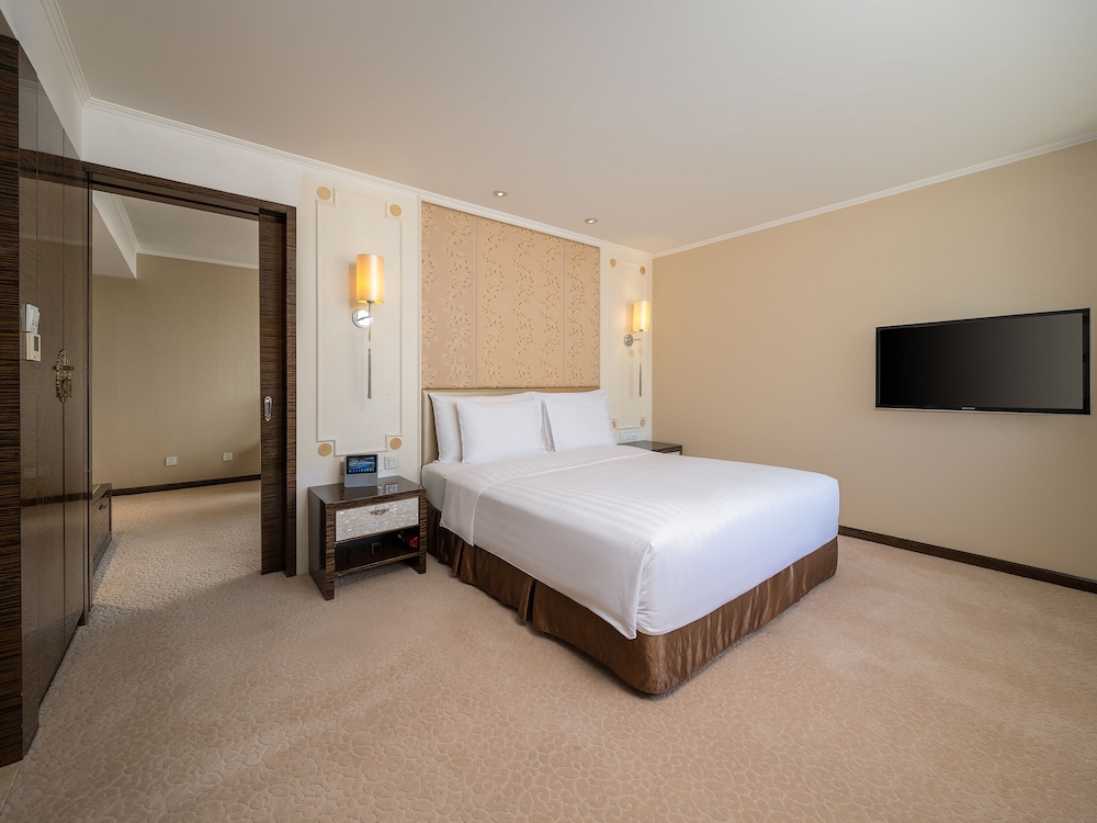 Dorsett Suite photo 2