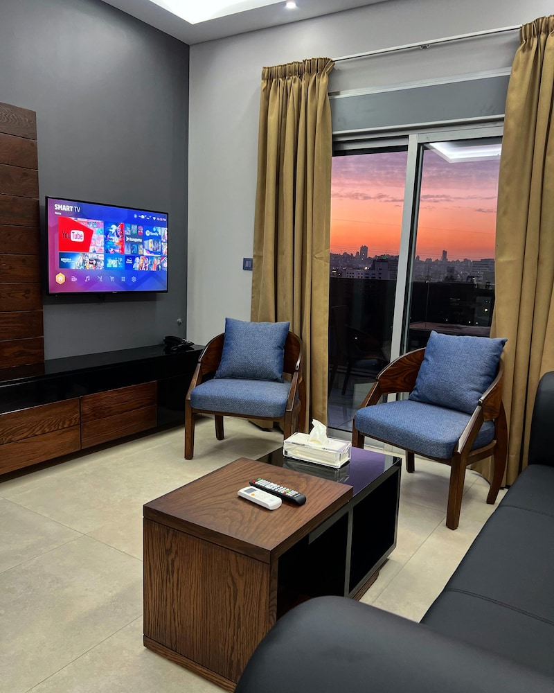 Junior Suite, 1 Double Bed - Photo 11