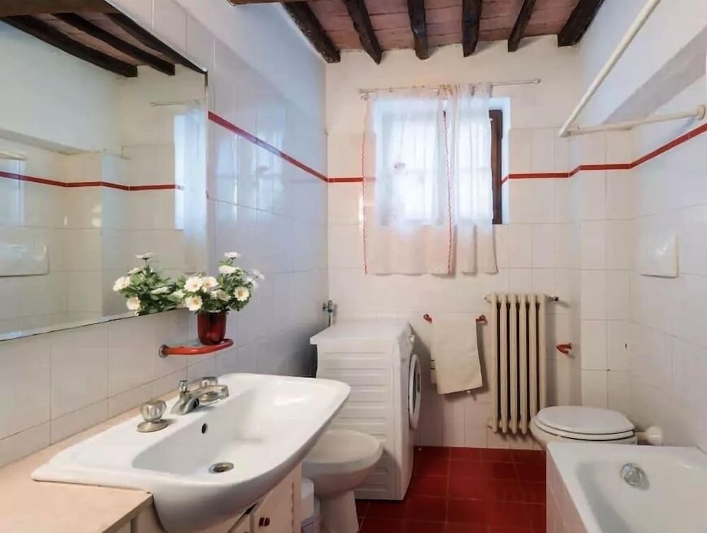 Deluxe Room, 1 Bedroom, Private Internal Bathroom photo 2
