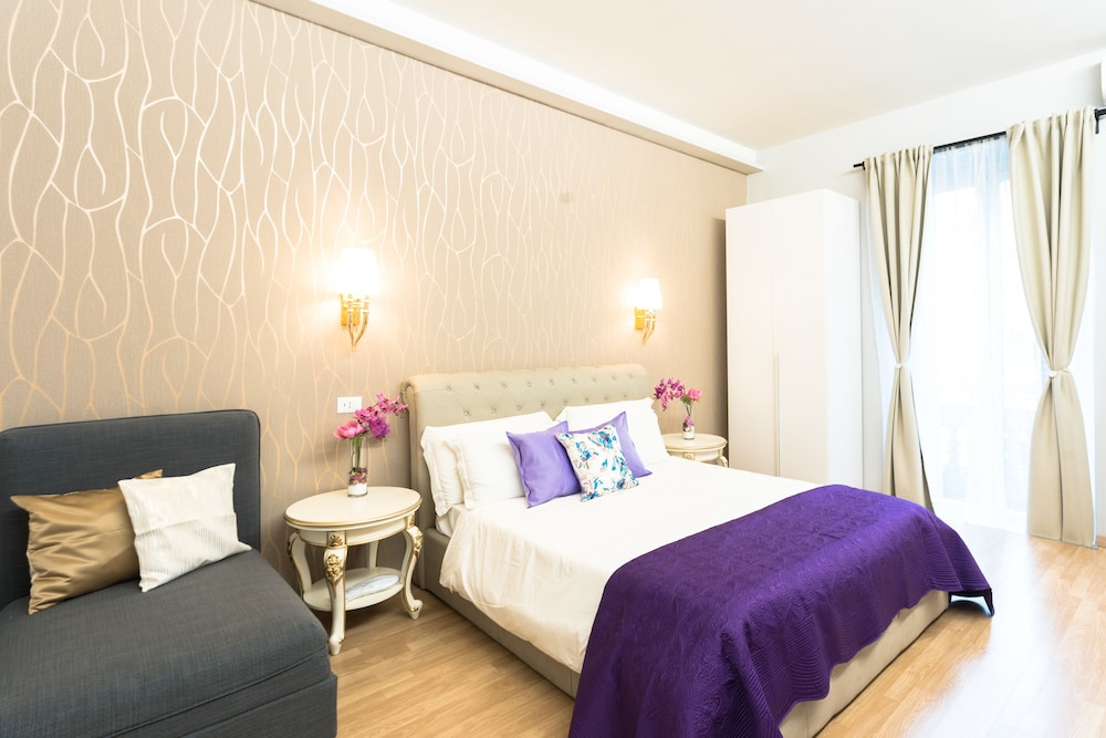 Deluxe Quadruple Room, Balcony photo 2