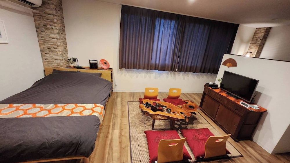 Basic Apartment photo 1