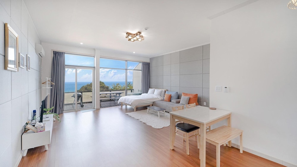Basic Room, 1 Bedroom (GS3) - Photo 1