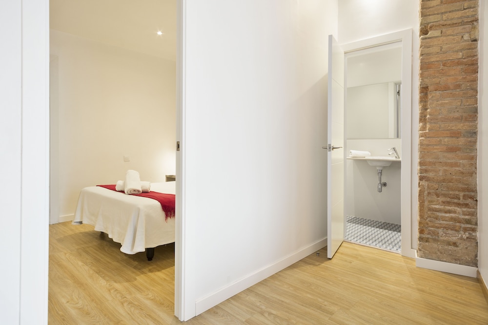 Superior Apartment, 2 Bedrooms, Private Bathroom photo 2