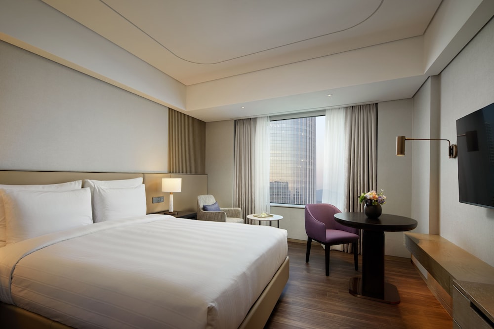 [For Business - 1person] Residential Deluxe Double Room, Breakfast For 1 Included