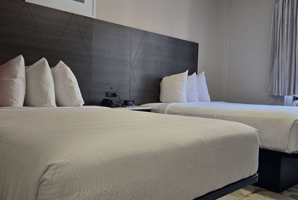 Room, 2 Double Beds, Non Smoking