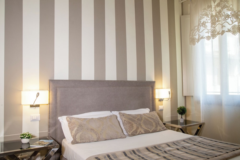 Superior Room, City View photo 3