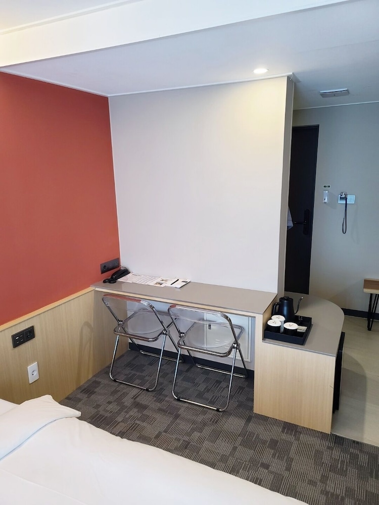 Friends Room - Photo 3