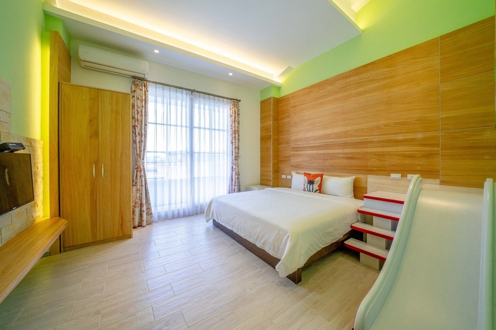 Gallery Double Room, 1 Queen Bed photo 1