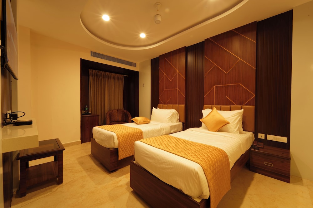Deluxe Double or Twin Room, City View photo 1