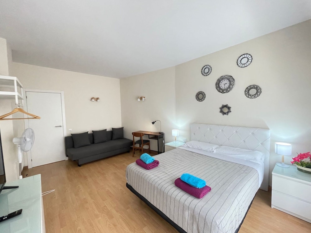 Triple Room, Shared Bathroom photo 2