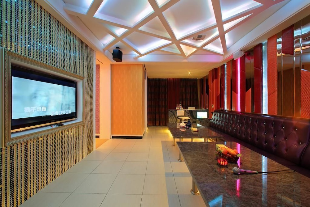 Premium Suite (KTV) photo 2