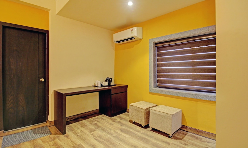 Deluxe Room - Photo 6