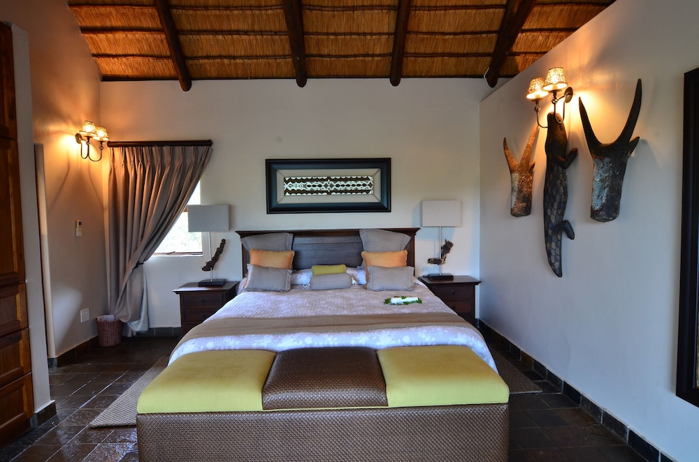 Isigodio Private House