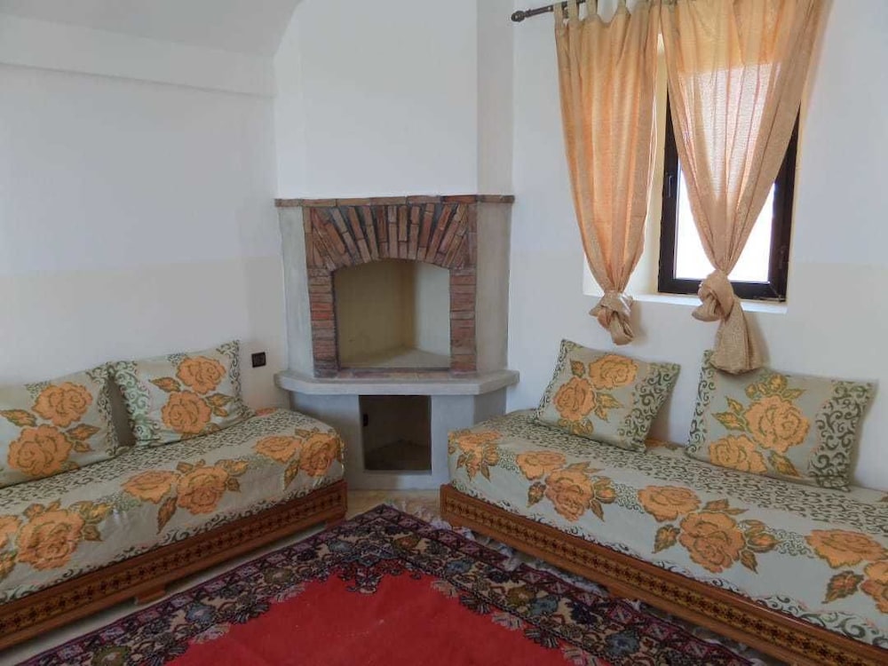Villa photo 3