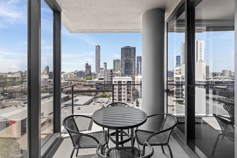 Apartment, 2 Bedrooms, 2 Bathrooms - Photo 5