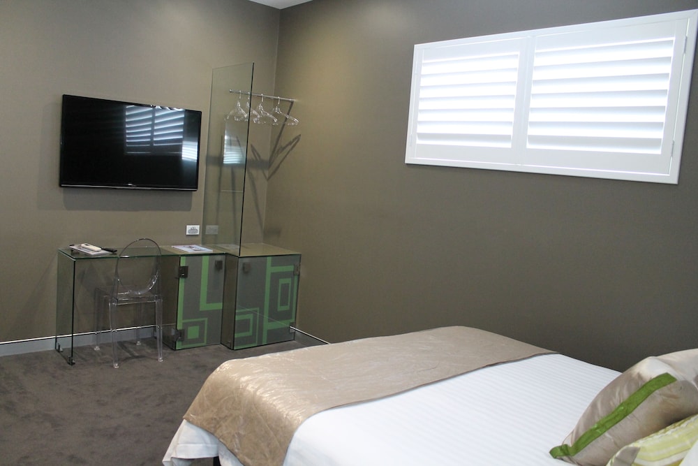 Standard Room, 1 Queen Bed (Room 4) photo 3