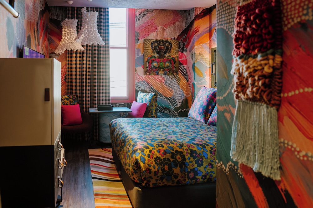 Textured Room