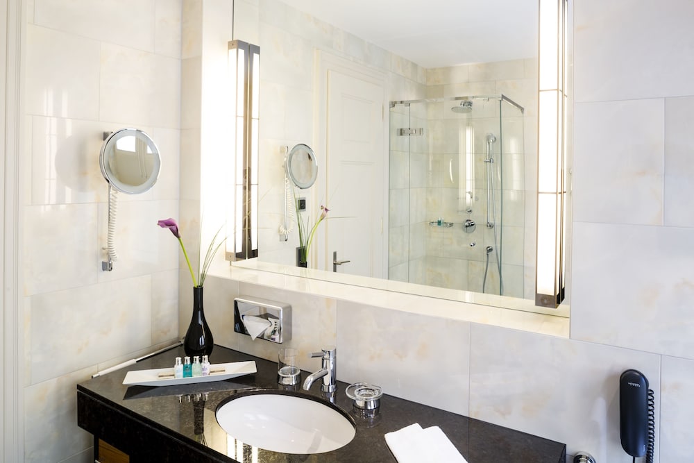 Superior Single Room with 1 Adult Occupancy (Non Smoking)