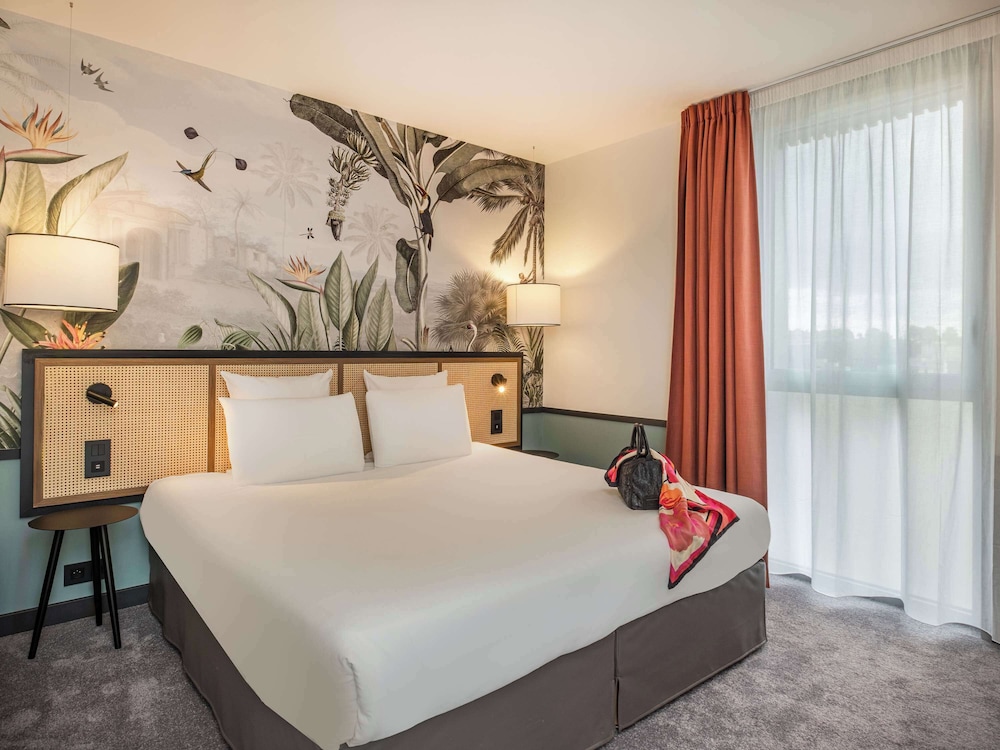 Privilege, Room, 1 Queen Bed - Photo 1
