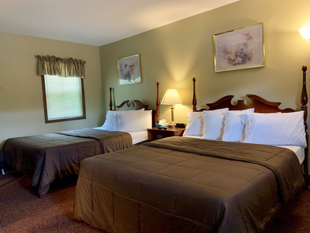 Double Room, 2 Queen Beds photo 1