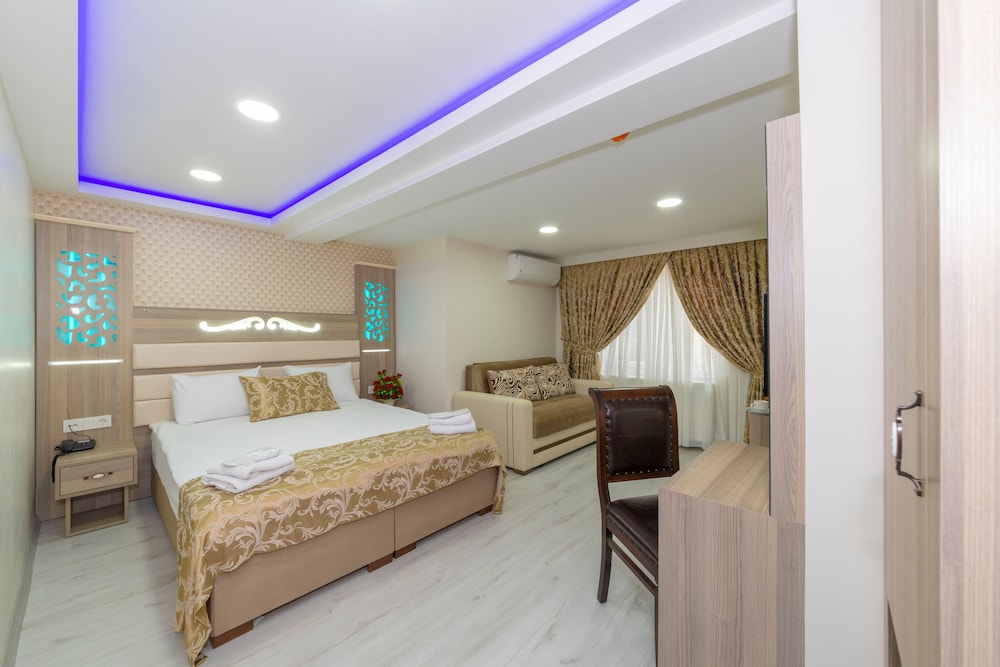 Grand Triple Room photo 1