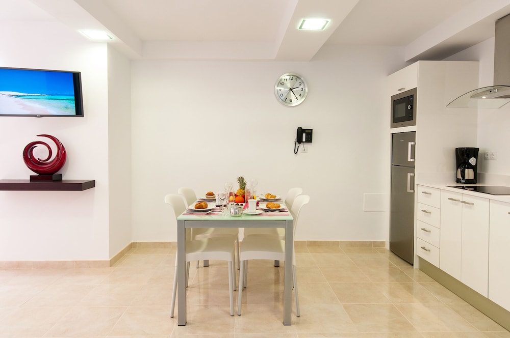 Junior Suite, 2 Bedrooms, Kitchen, Ground Floor photo 3